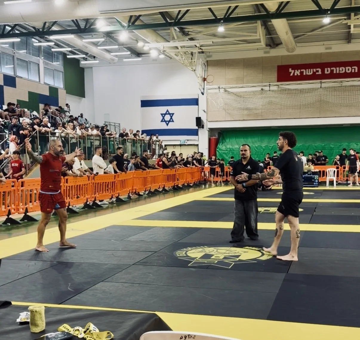 תחרות ג׳יו־ג׳יטסו וגרפלינג