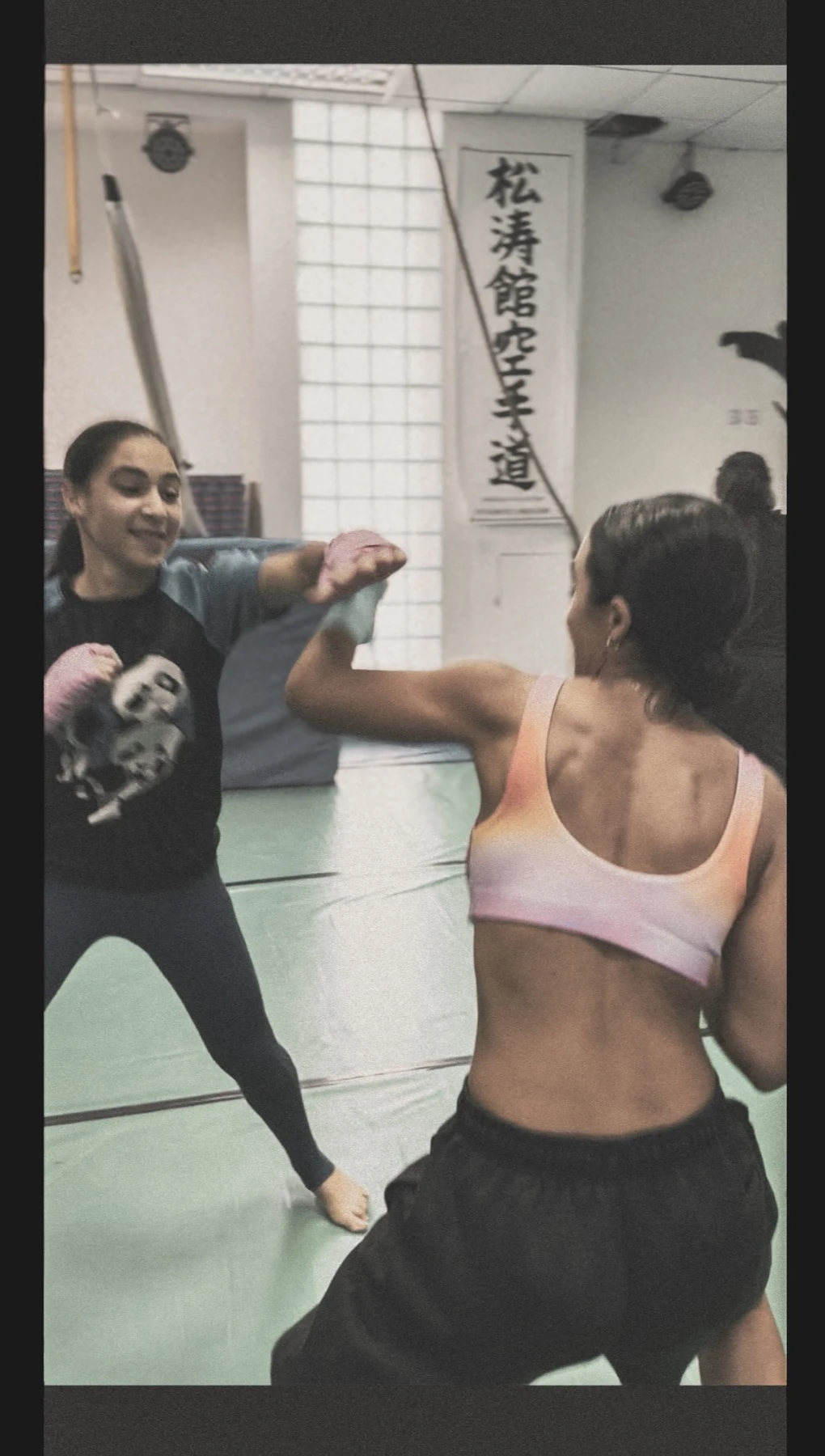 Women's Boxing practice in a group class
